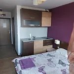 комплекс александьр между и село бяня アパート バンスコ