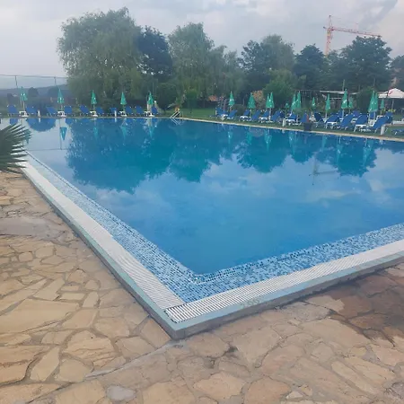 아파트 комплекс александьр между и село бяня 반스코